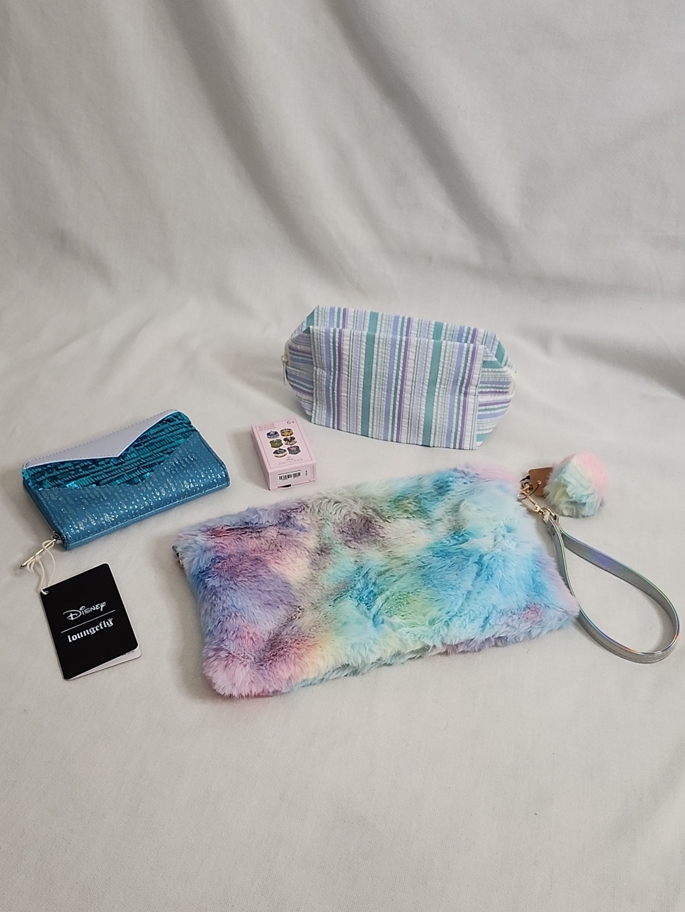 Loungefly "Frozen" Wallet w/ Fuzzy Crossbody and Accessories